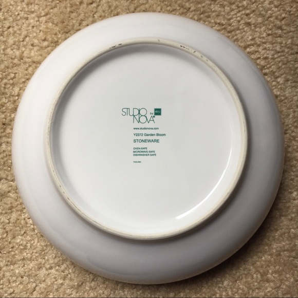 Studio Nova “Garden Bloom” Serving Bowl - Picture 2 of 4